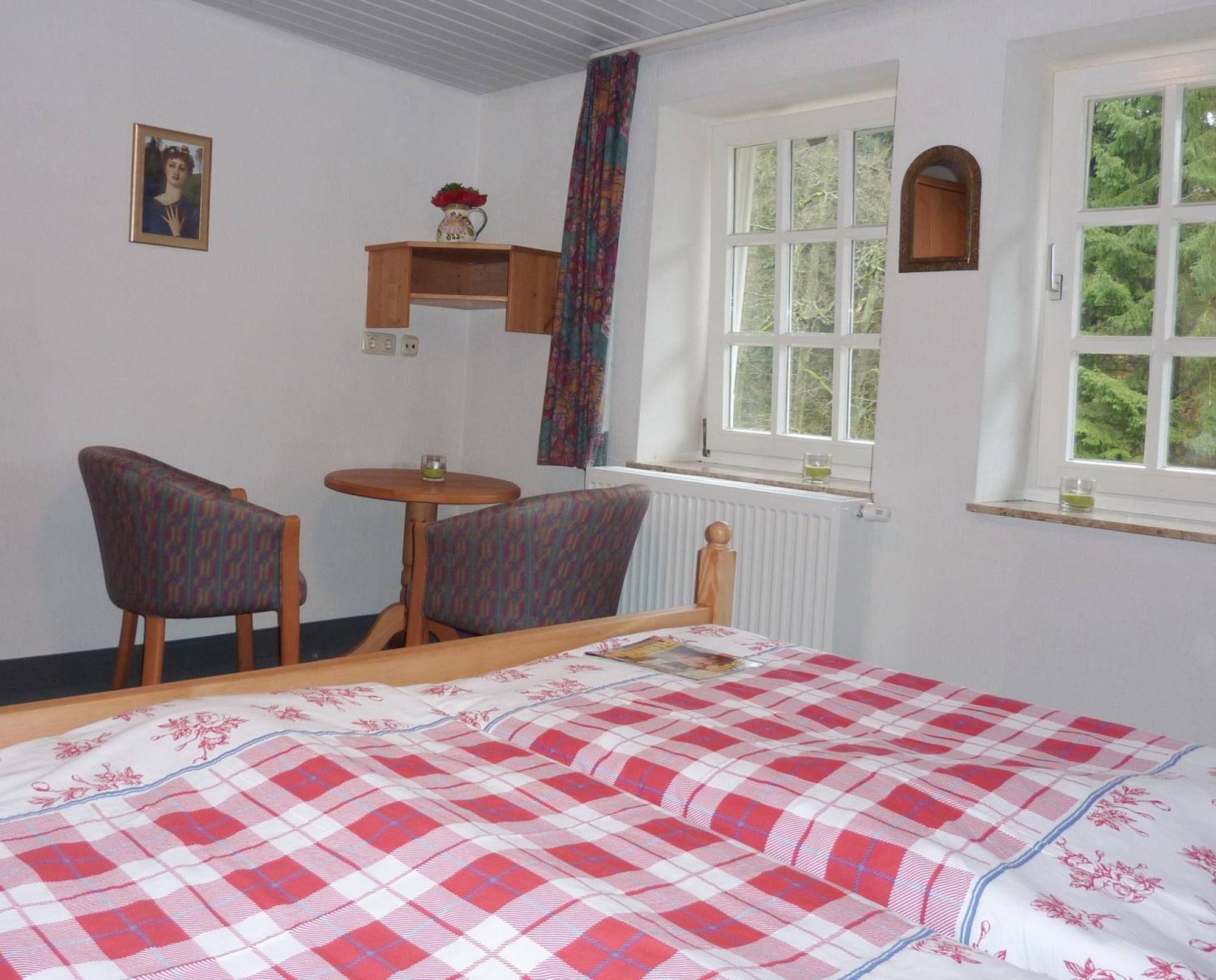Hof Guttels Waldgasthof Ferienpension Rotenburg an der Fulda Ruang foto