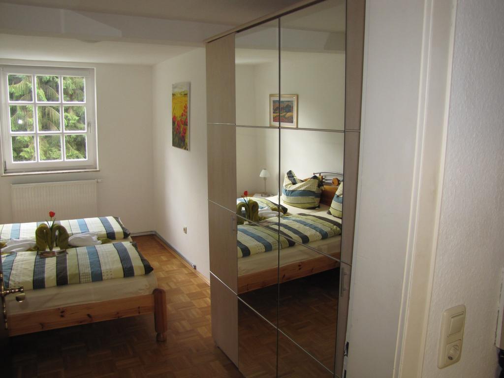 Hof Guttels Waldgasthof Ferienpension Rotenburg an der Fulda Ruang foto