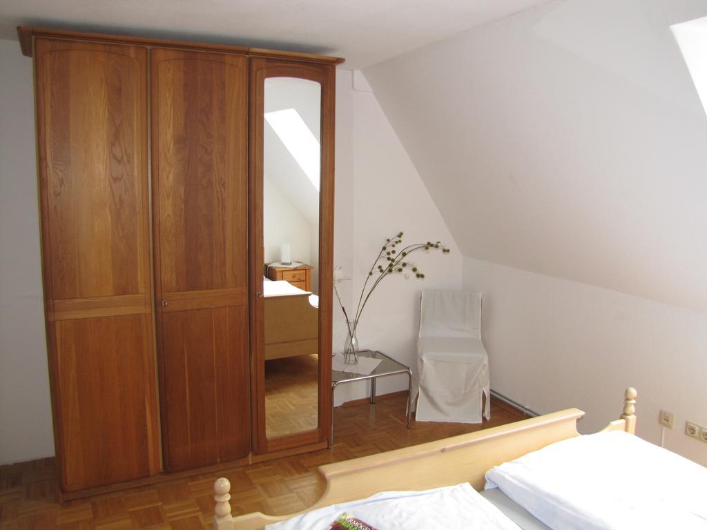 Hof Guttels Waldgasthof Ferienpension Rotenburg an der Fulda Ruang foto